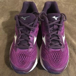 Mizuno Wave Rider 22 Sneakers